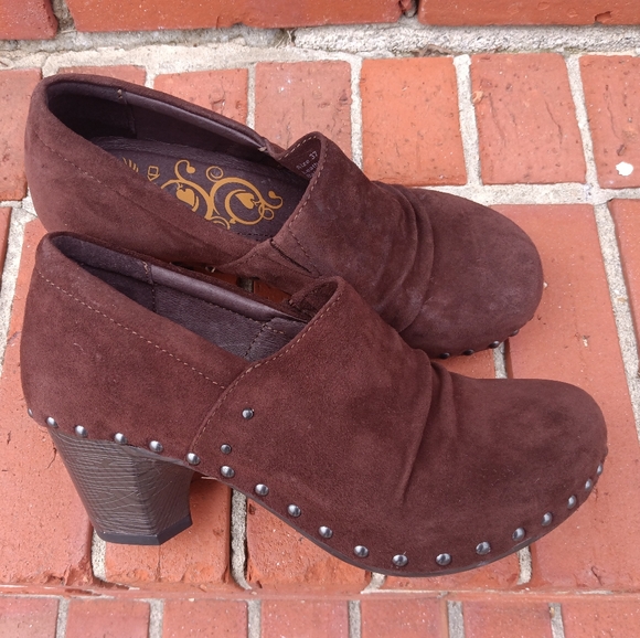 Dansko Nadine Brown Suede Clogs Size 37 - Picture 5 of 16